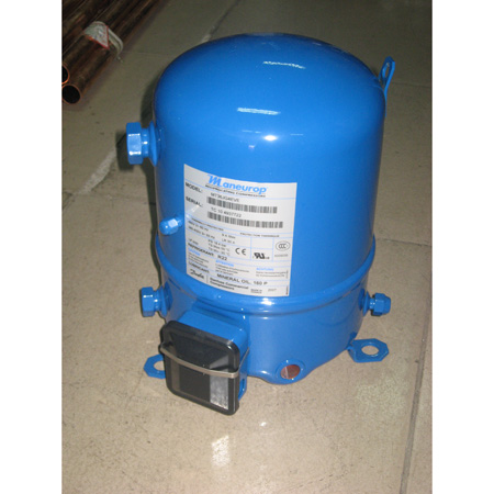 MANEUROP piston compressor MT-56