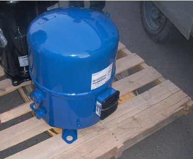 MANEUROP piston compressor MTZ-100